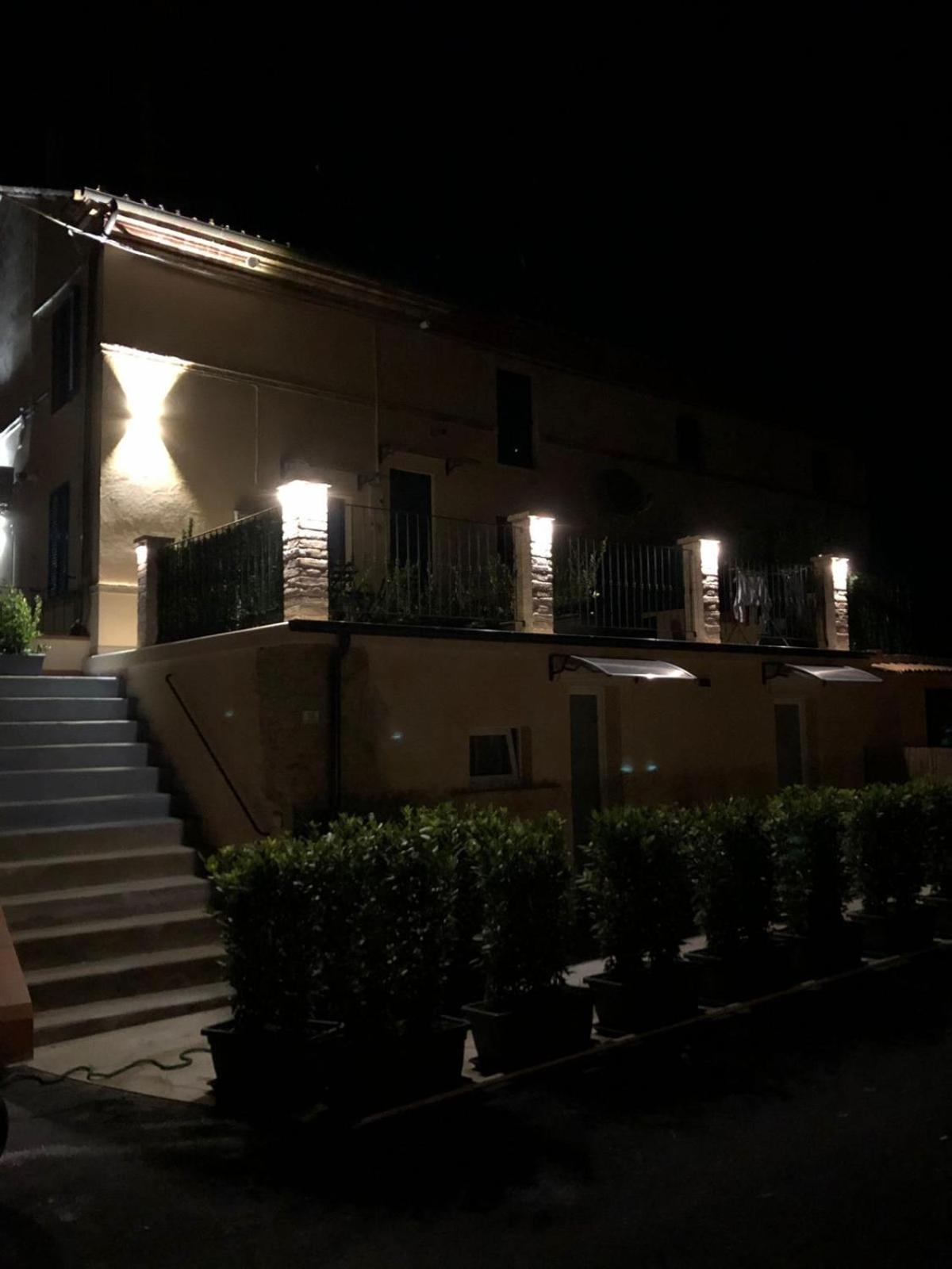 Queen Appartamenti E Camere Campofilone Exterior photo